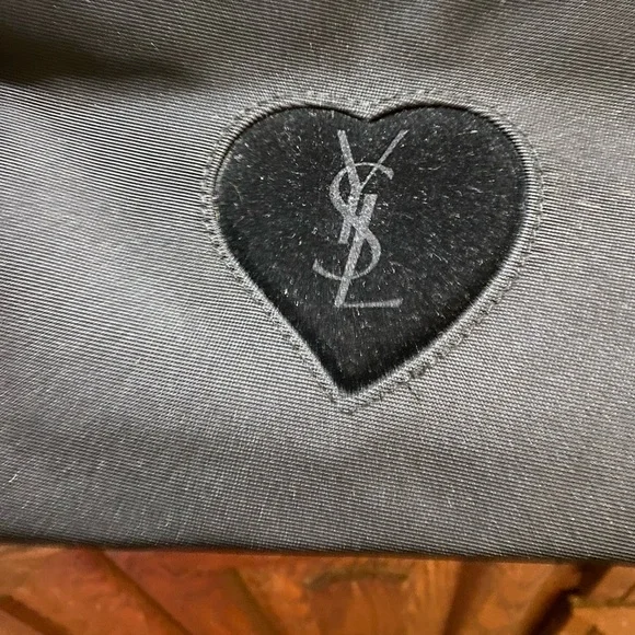 Yves Saint Laurent PARFUMS Black Heart Logo Women's Bag - Picture 4 of 6